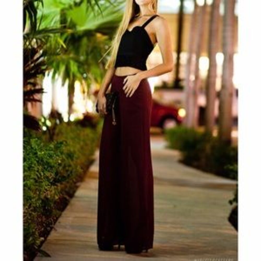 NASTYGAL red dress pants size small.